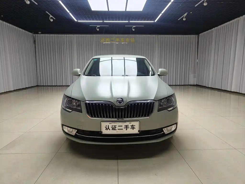 Skoda Superb — миниатюра 2