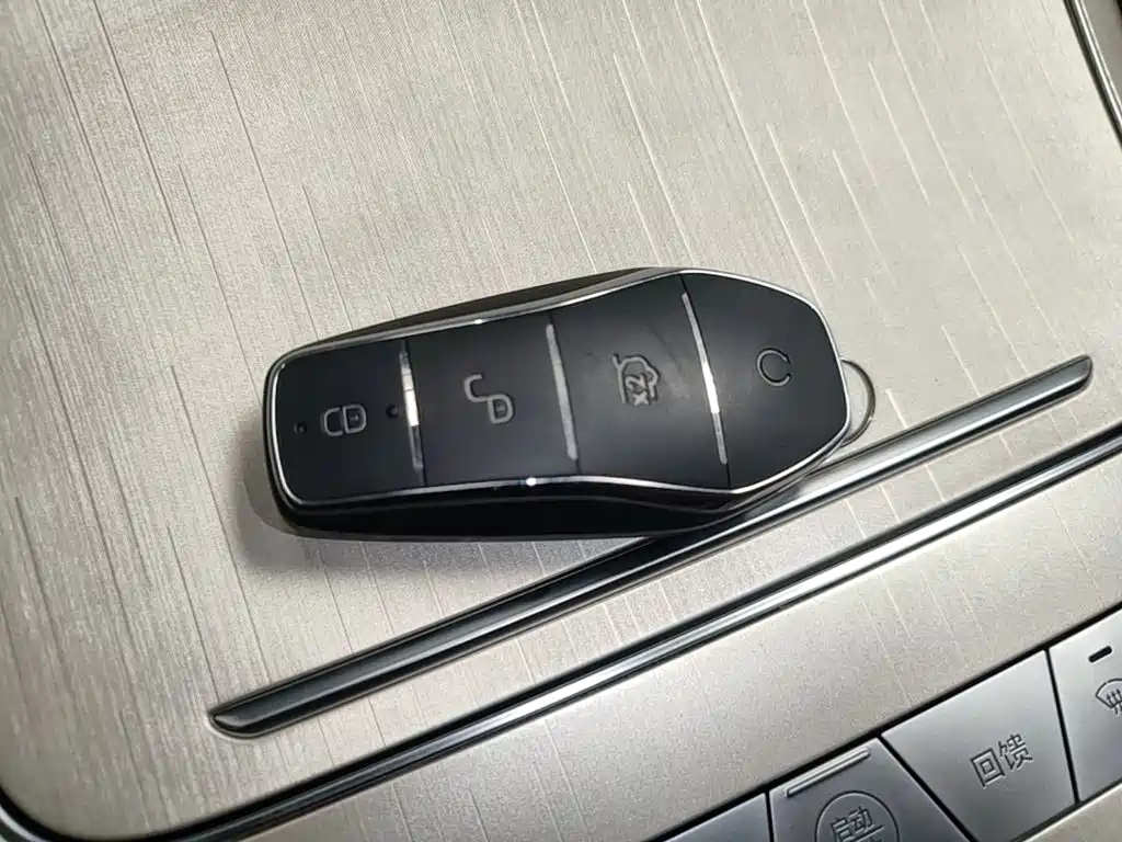 BYD Han 2025 EV Smart Drive 635KM Flagship