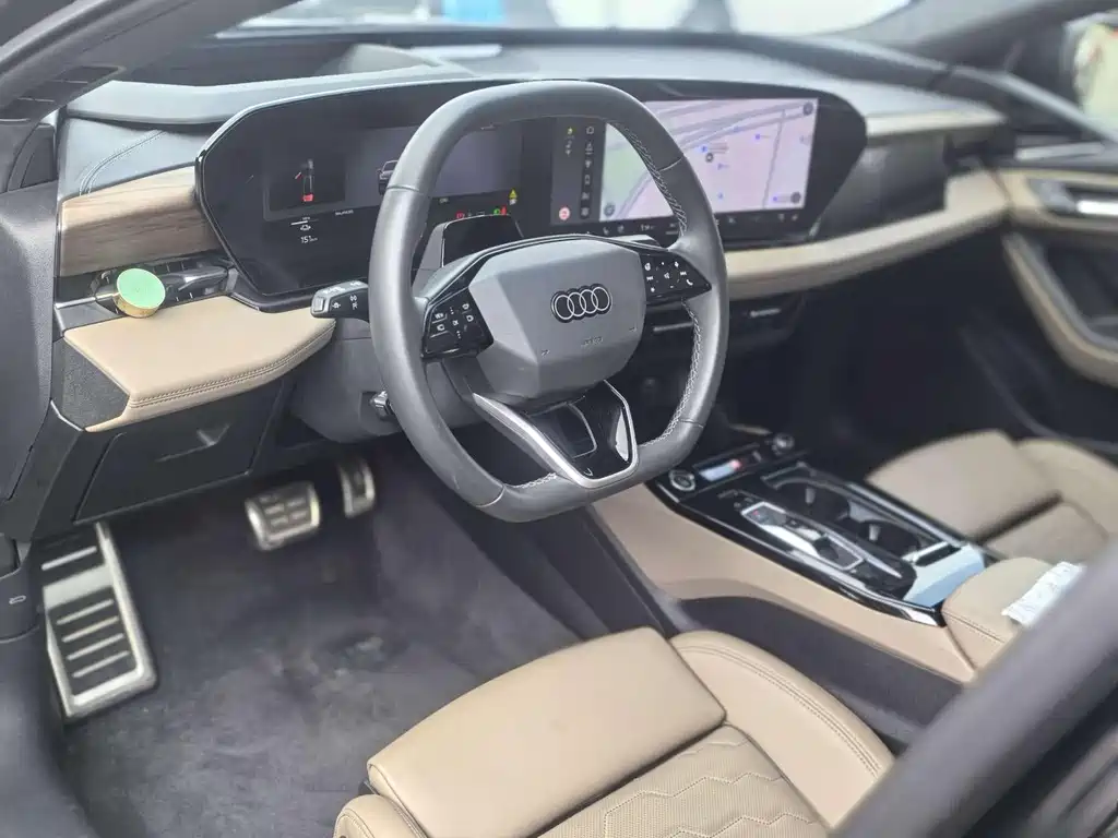 Audi A6L e-tron — миниатюра 10