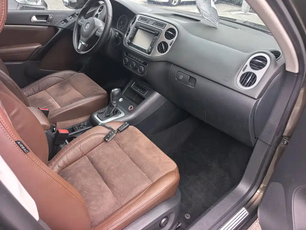 Volkswagen Tiguan 2013 2.0TSI AT Flagship