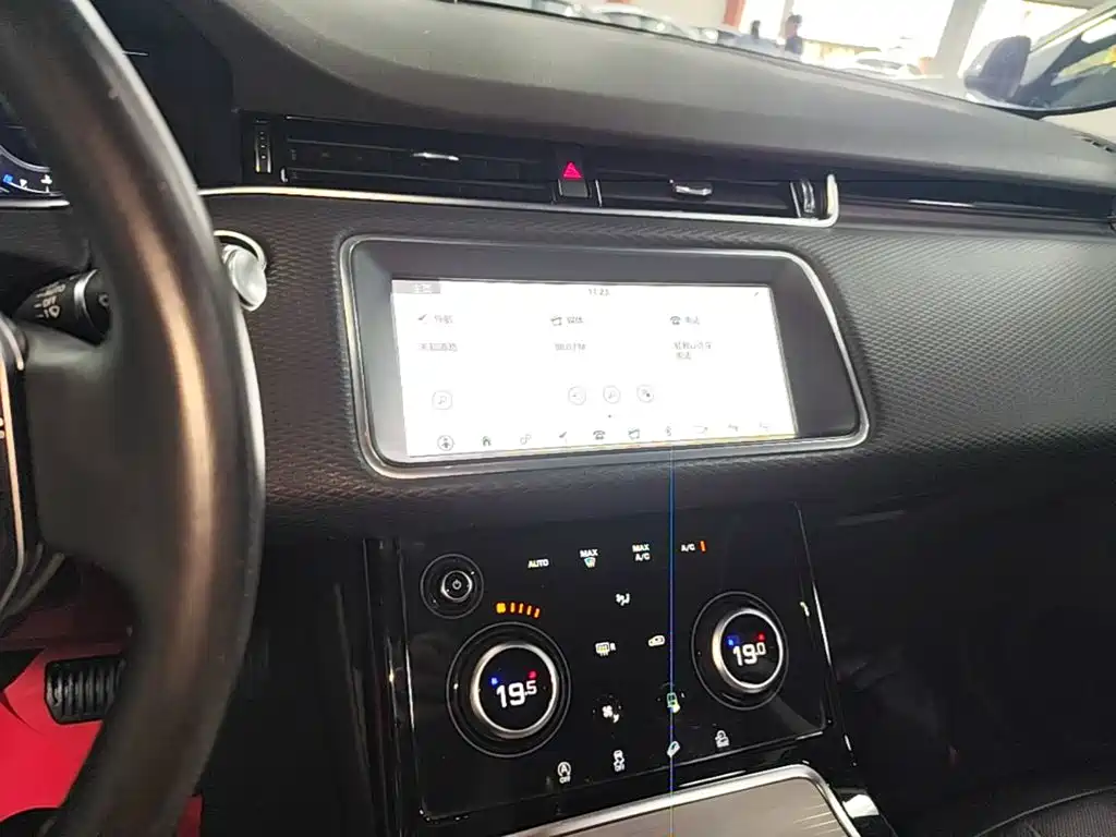 Land Rover Evoque — миниатюра 13