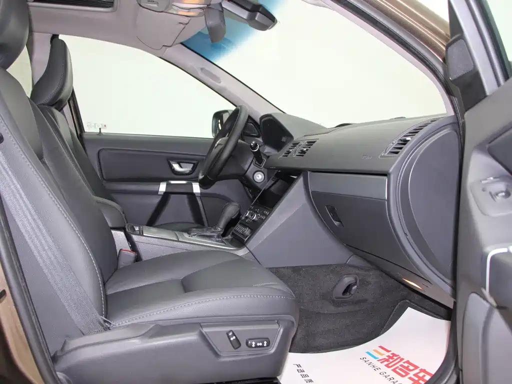 Volvo XC Classic — миниатюра 11