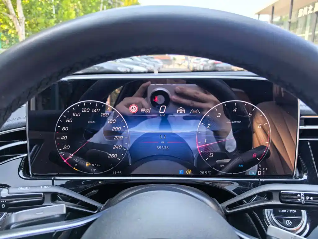 Mercedes-Benz E-Class — миниатюра 6