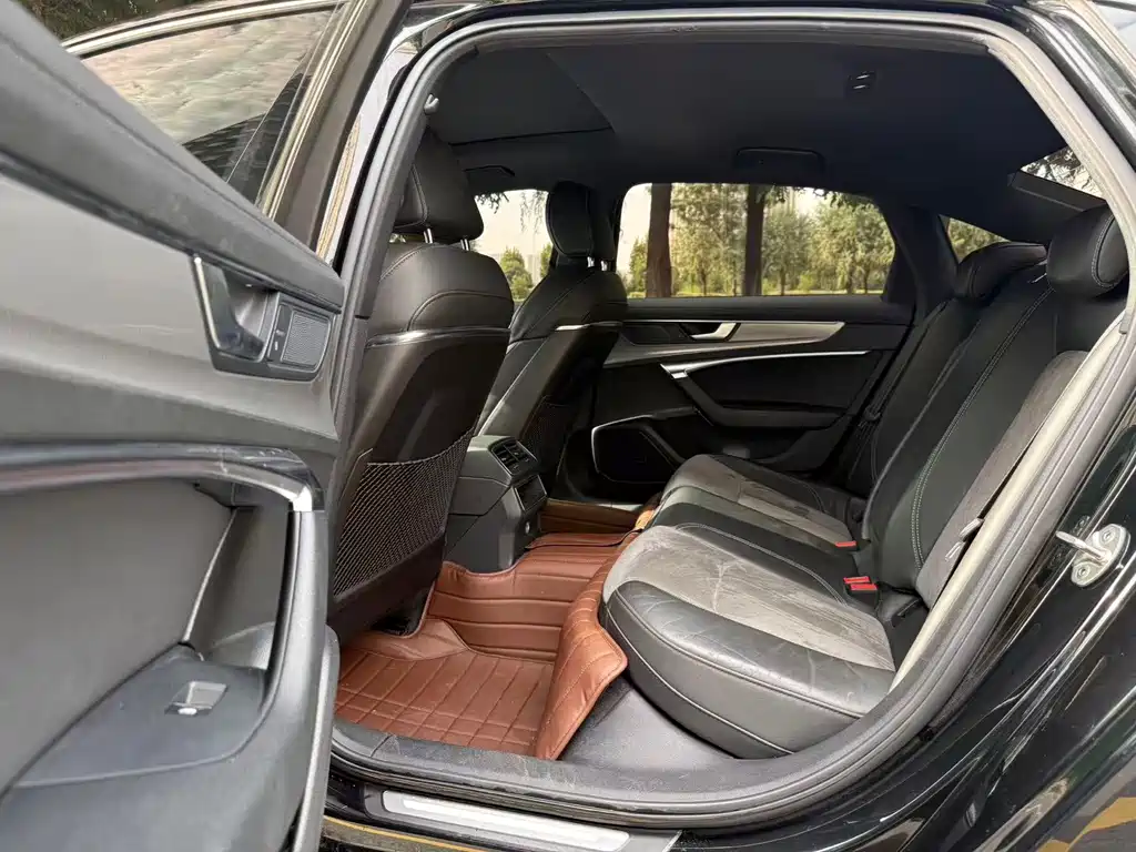 Audi A6L — миниатюра 6