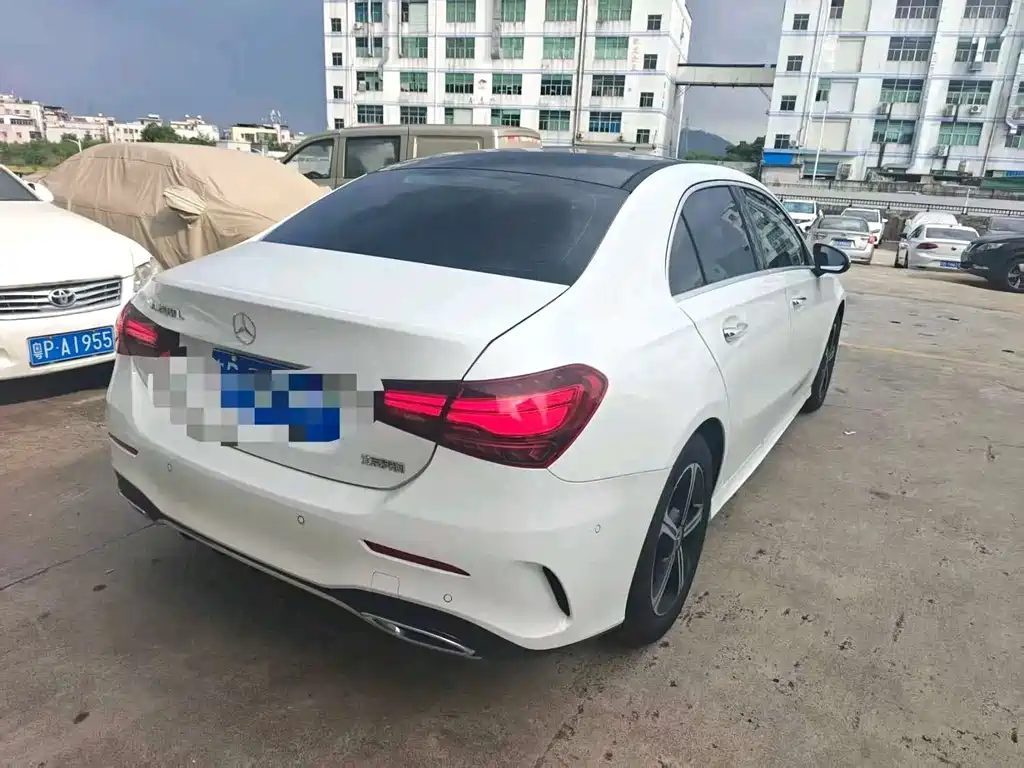 Mercedes-Benz A-Class — миниатюра 2