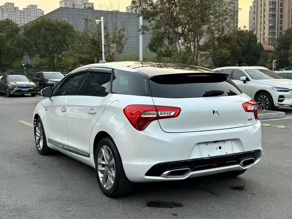 DS DS 5 — миниатюра 3