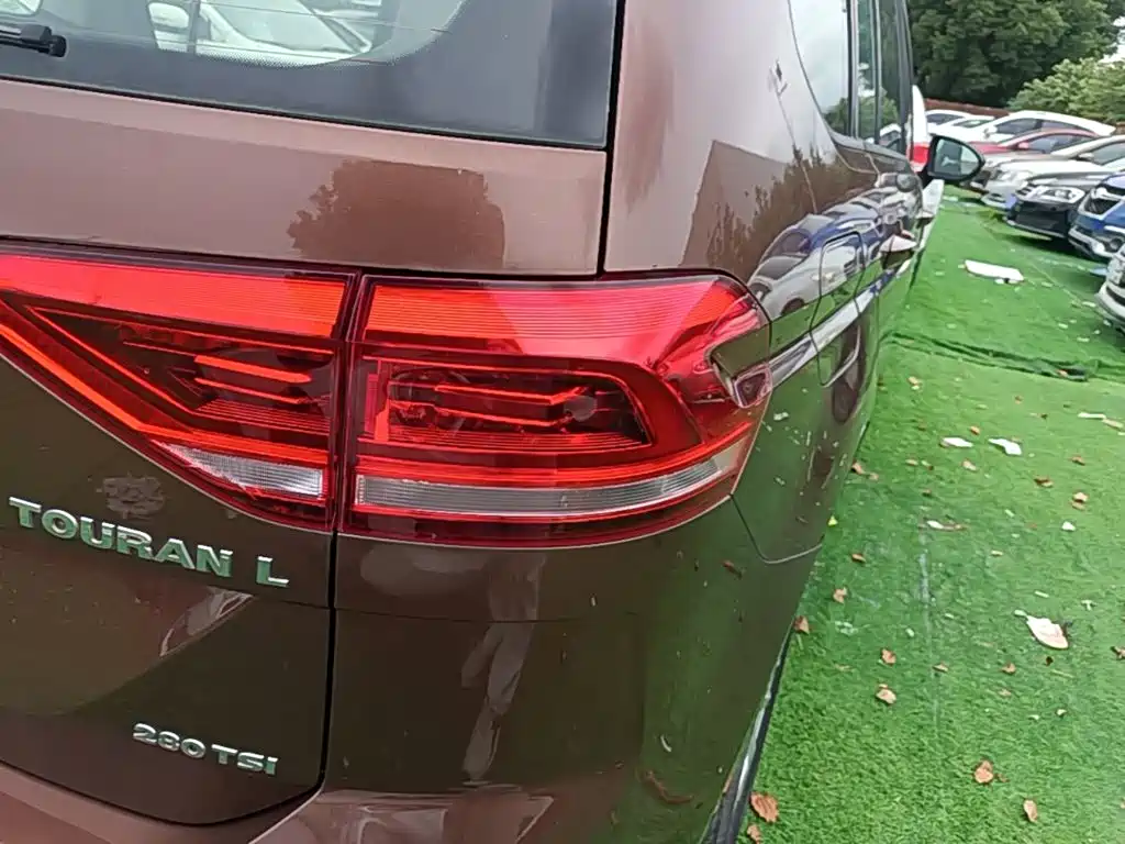 Volkswagen Touran — миниатюра 8