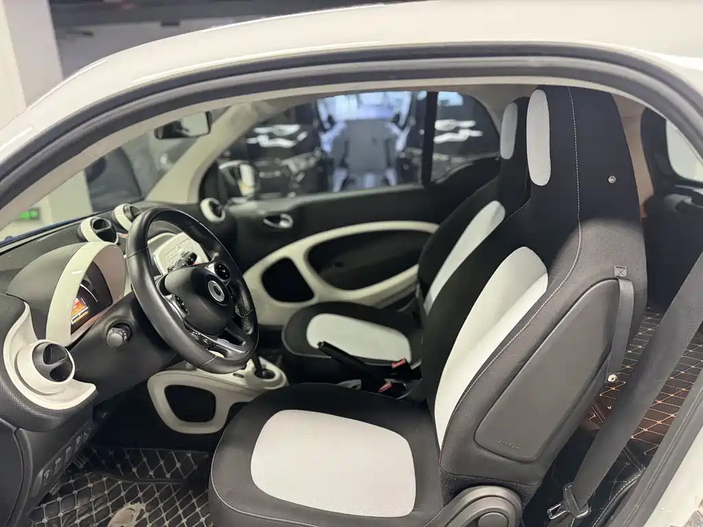 Smart fortwo 2015 1.0L 52