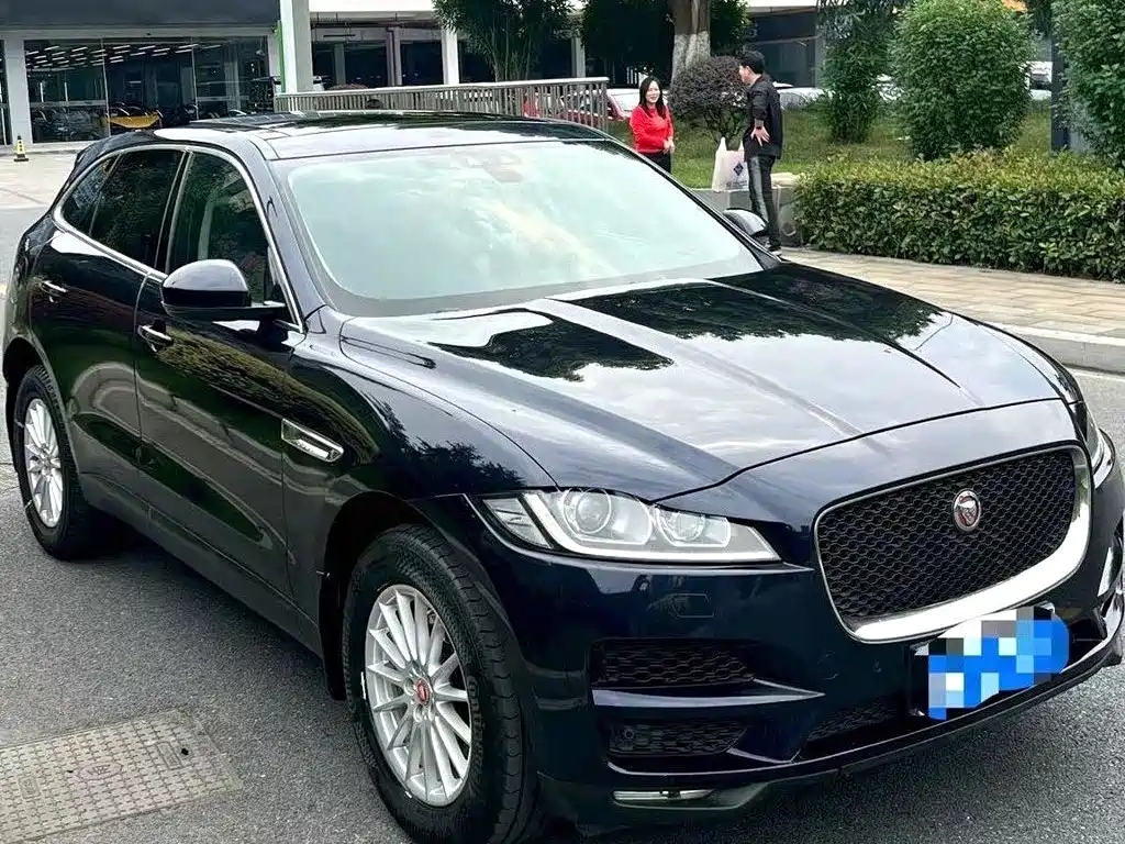 Jaguar F-PACE — миниатюра 3