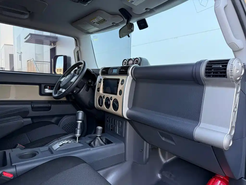 Toyota FJ Cruiser — миниатюра 25