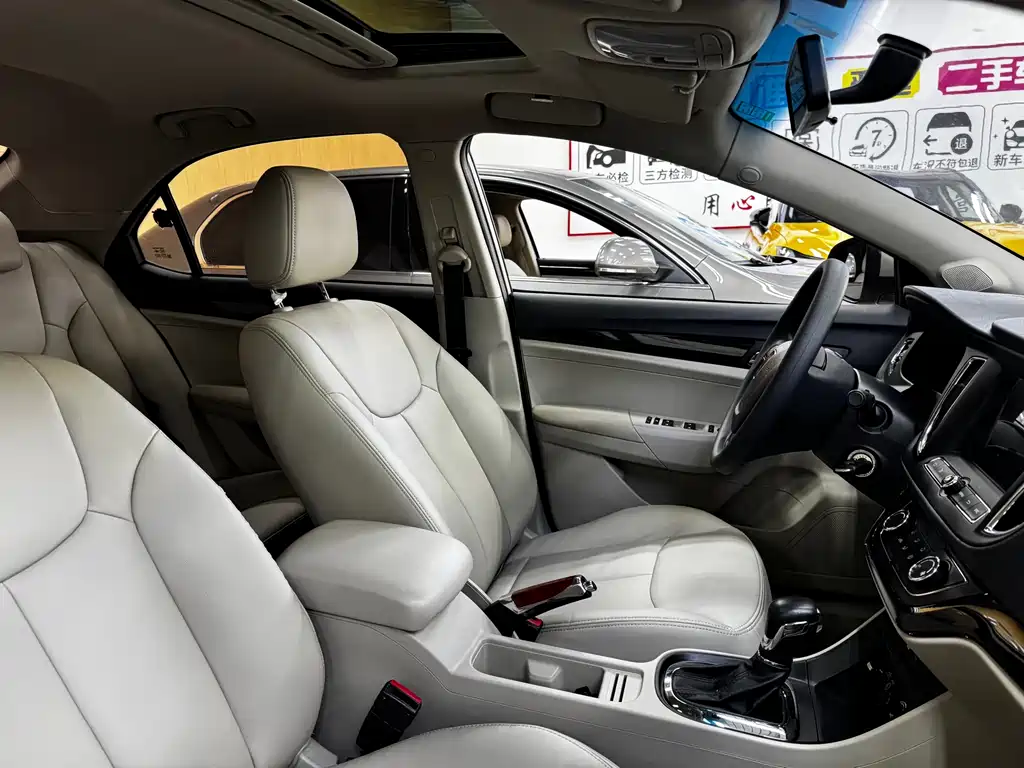 Roewe 360 2015 1.5L AT Luxury