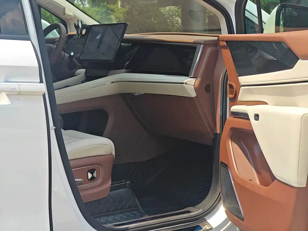 BYD Xia — миниатюра 14