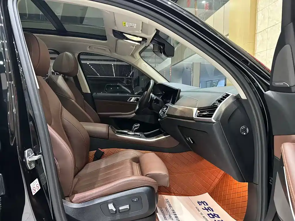 BMW X5 (Import) — миниатюра 10
