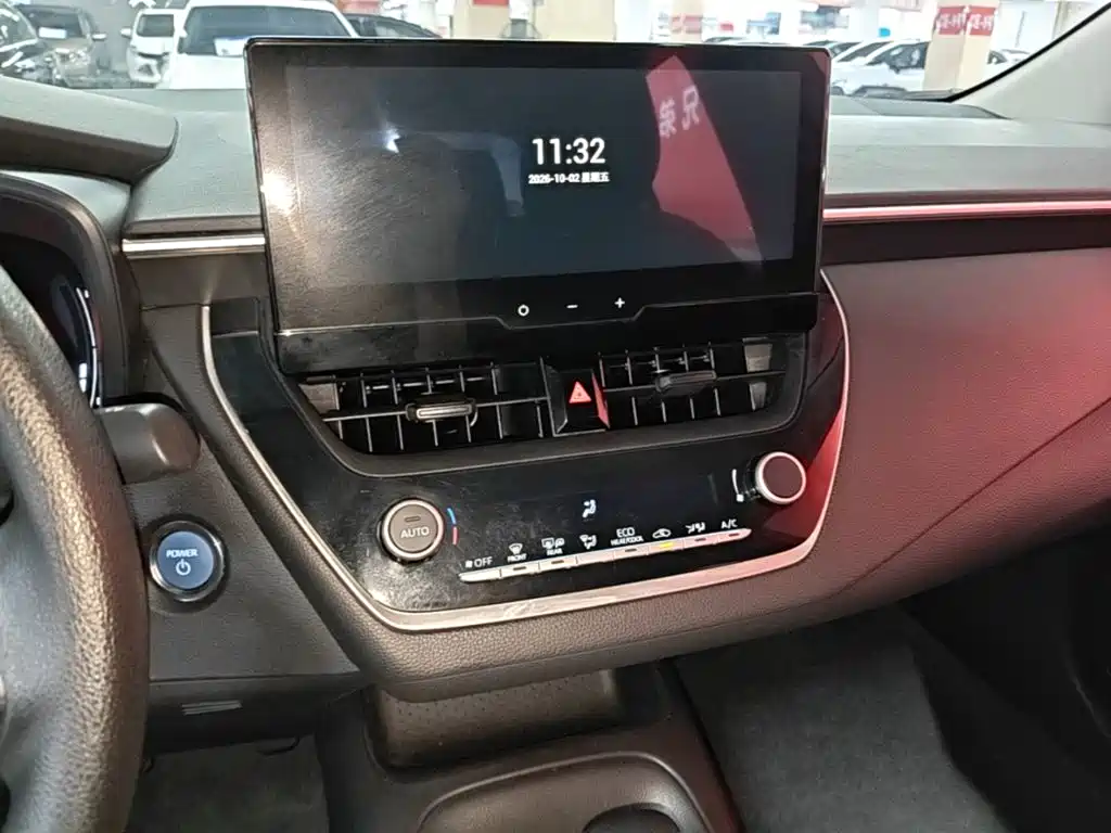 Toyota Corolla — миниатюра 13