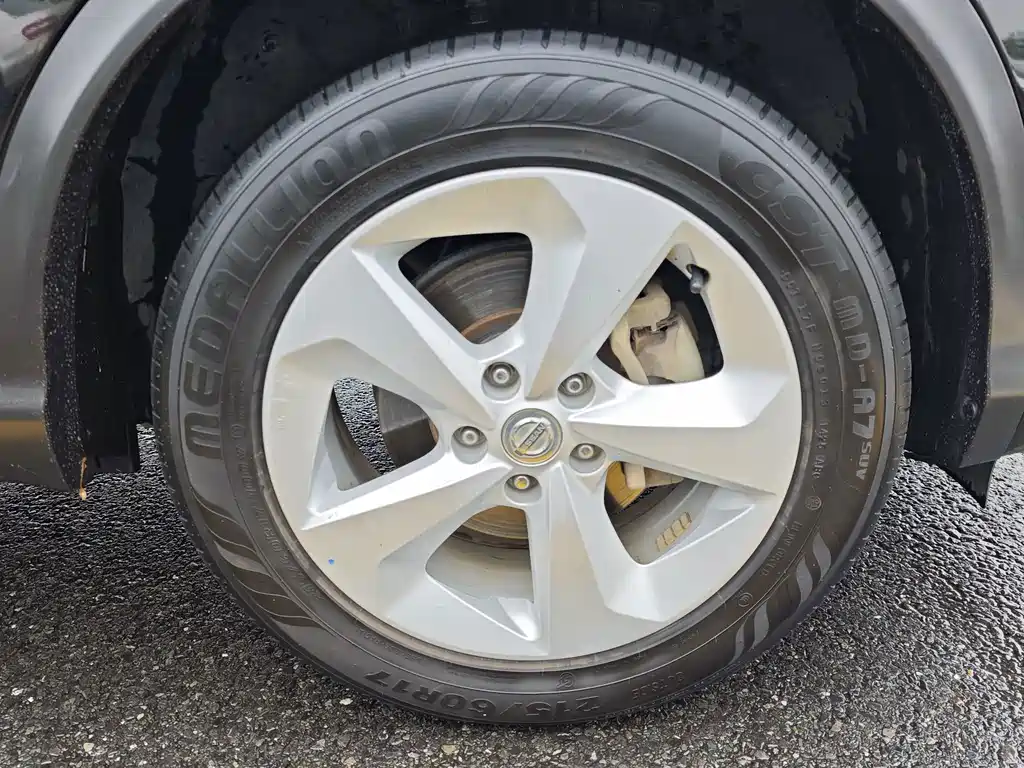 Nissan Qashqai — миниатюра 19