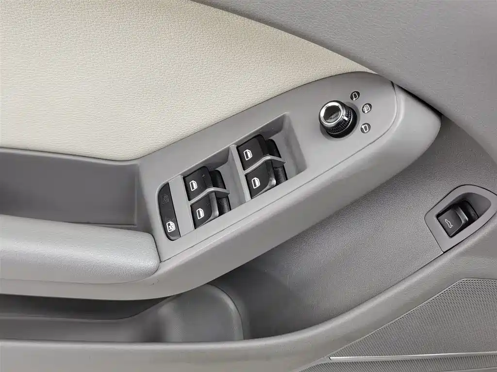 Audi A4L 2011 2.0 TFSI Comfort