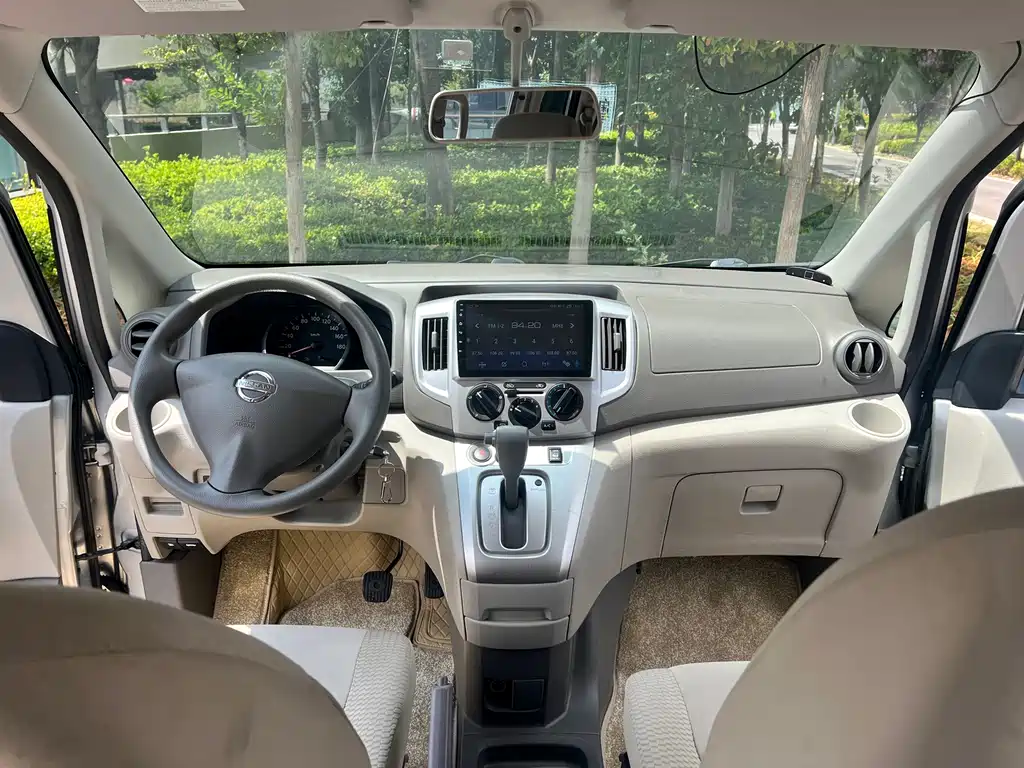 Nissan NV200 — миниатюра 5