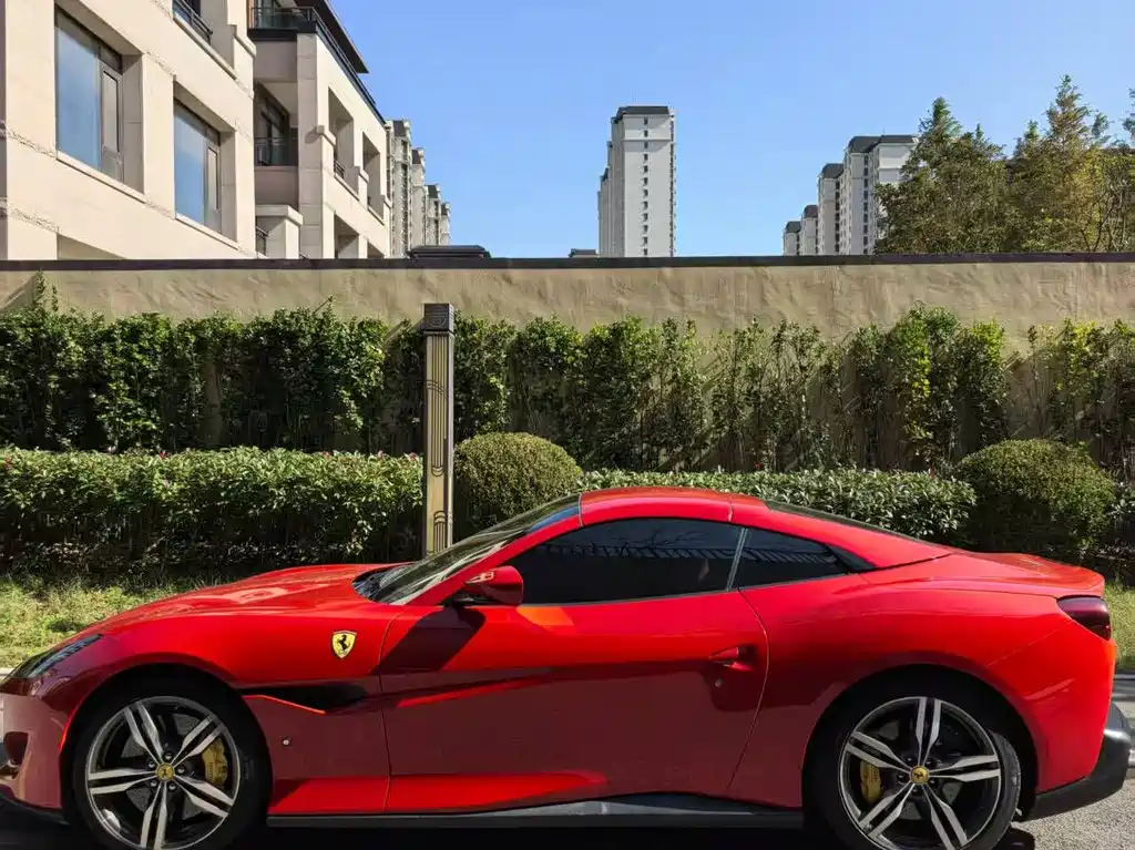 FERRARI PORTOFINO