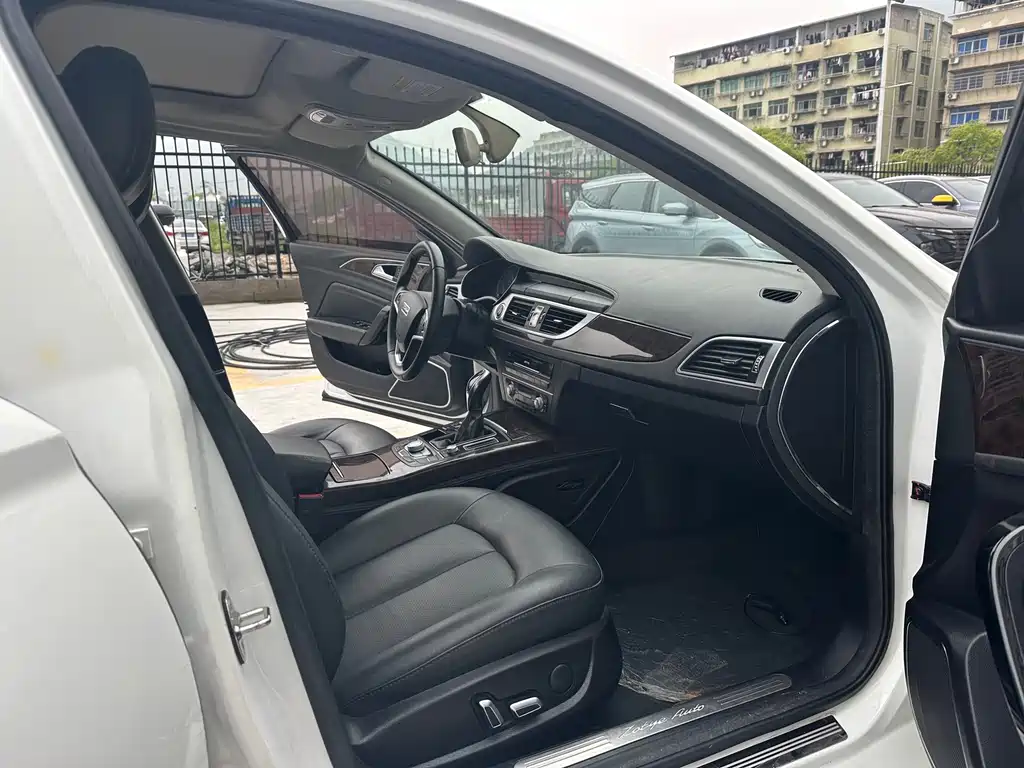 Zotye Zotye Z700 — миниатюра 7