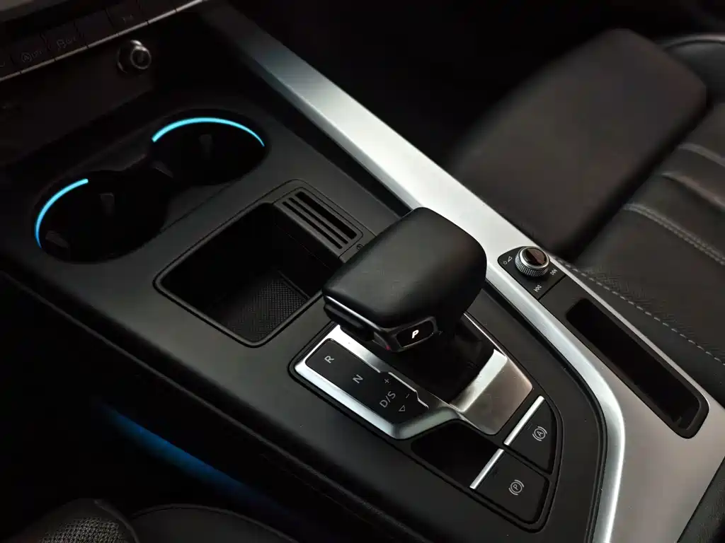 Audi A4L — миниатюра 15