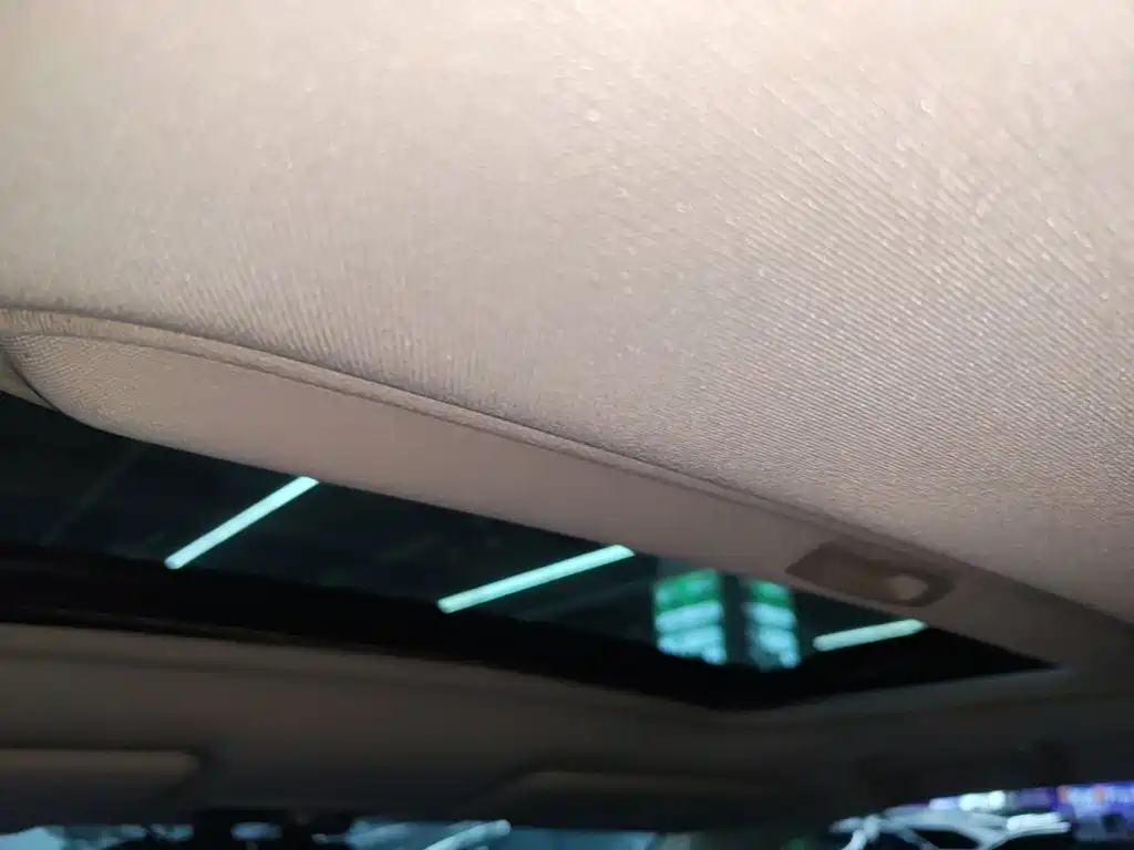 Mitsubishi Outlander — миниатюра 18
