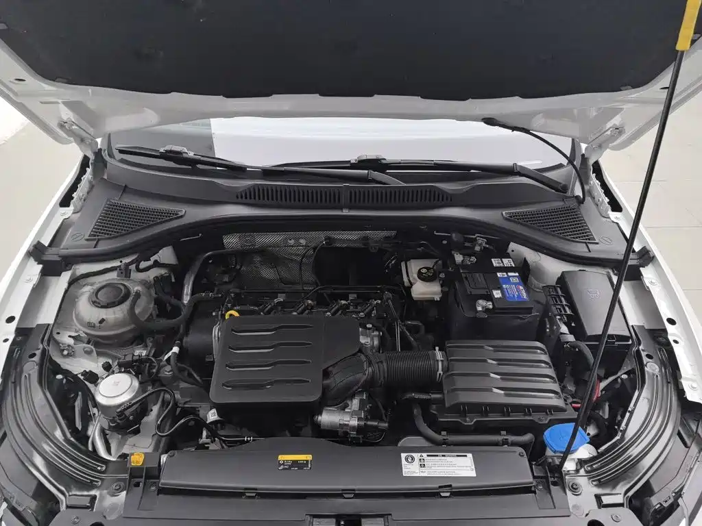 Volkswagen Lavida — миниатюра 6