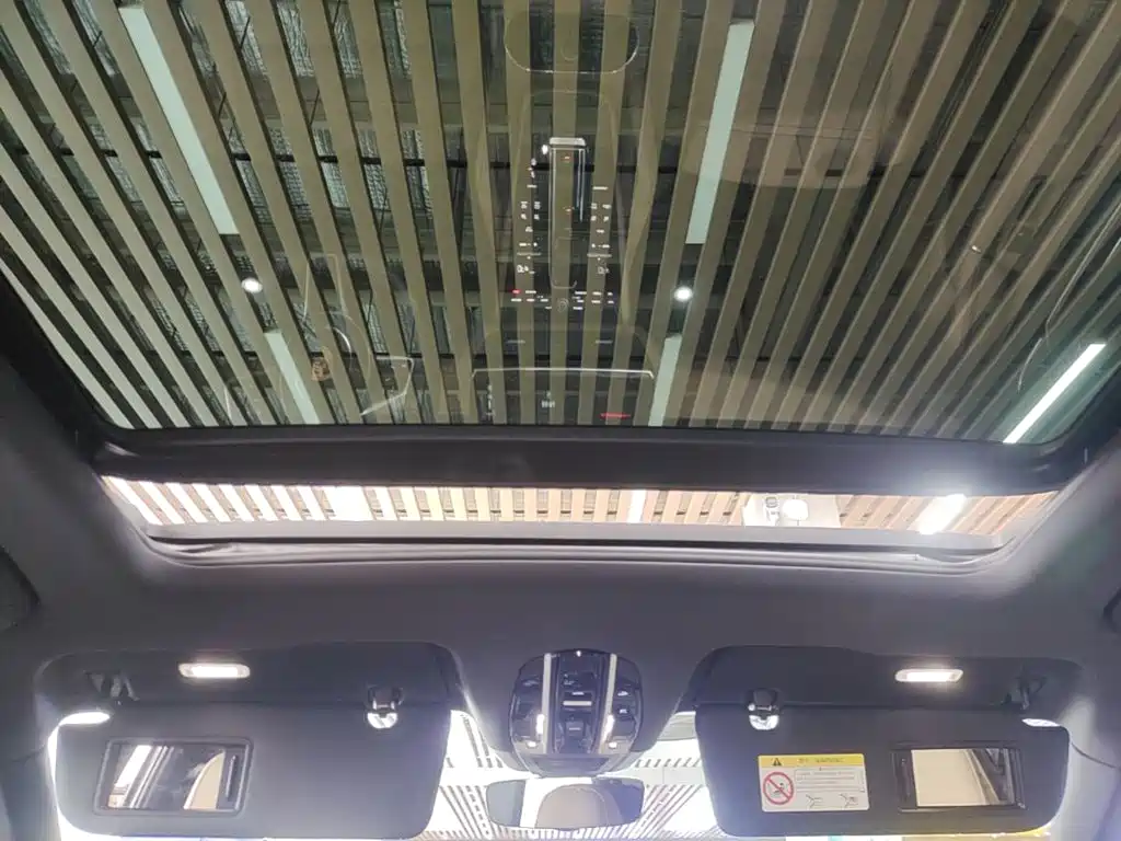 Porsche Cayenne — миниатюра 14