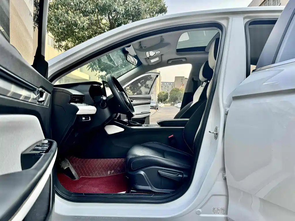 Geely Emgrand L — миниатюра 6
