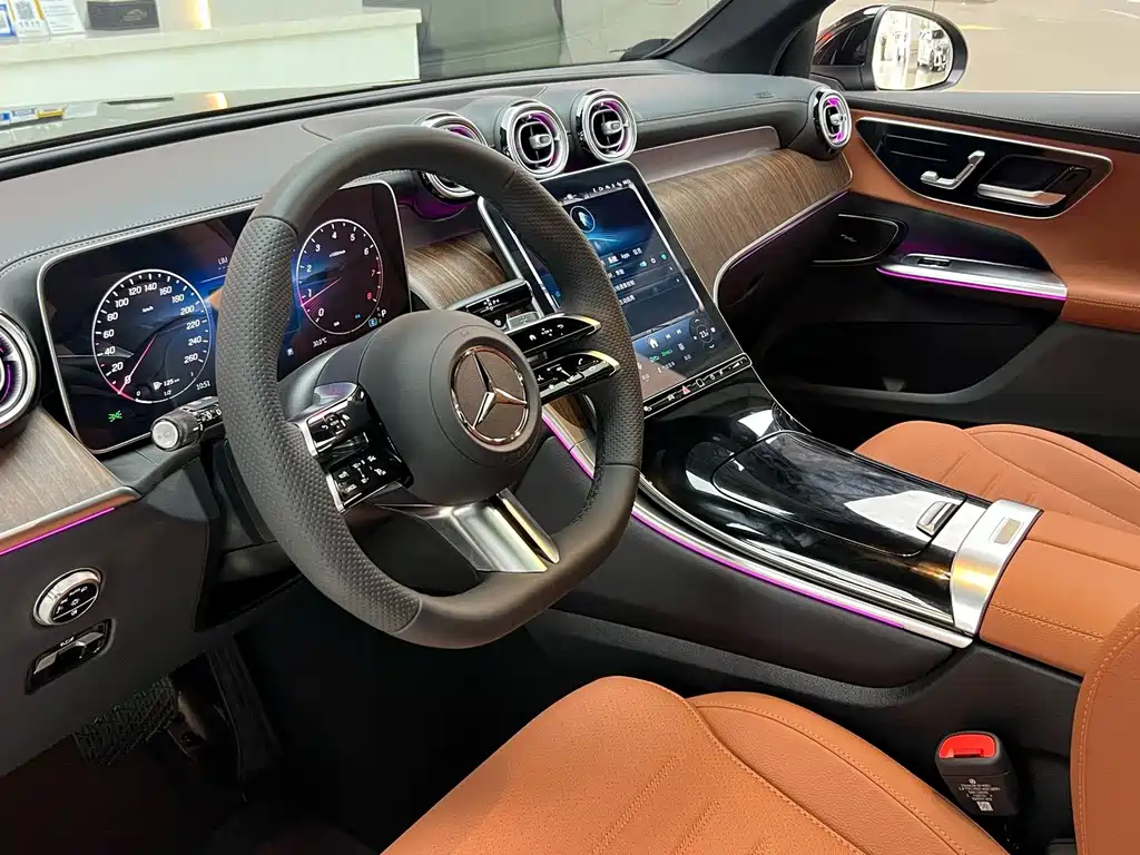 Mercedes-Benz GLC — миниатюра 8