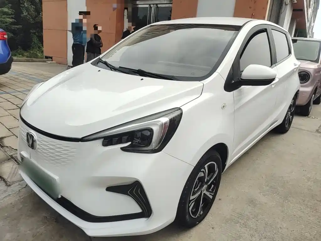 Changan Benben E-Star — миниатюра 2