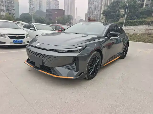 CHANGAN UNI V 2024