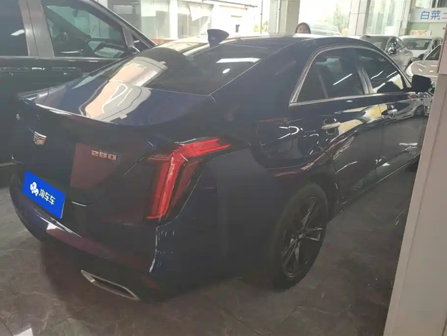 CADILLAC CT4