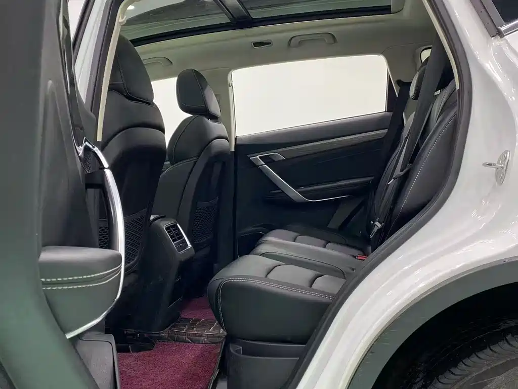Geely Boyue — миниатюра 5