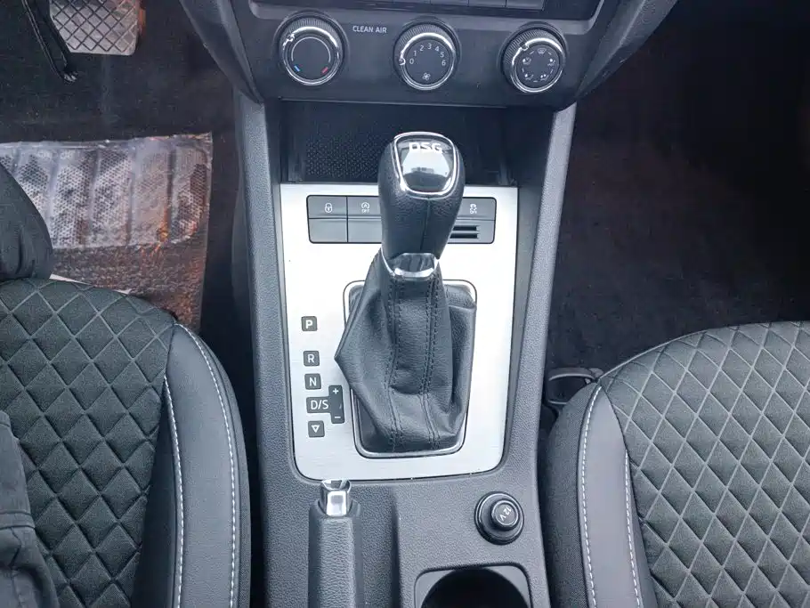 Skoda Octavia — миниатюра 16