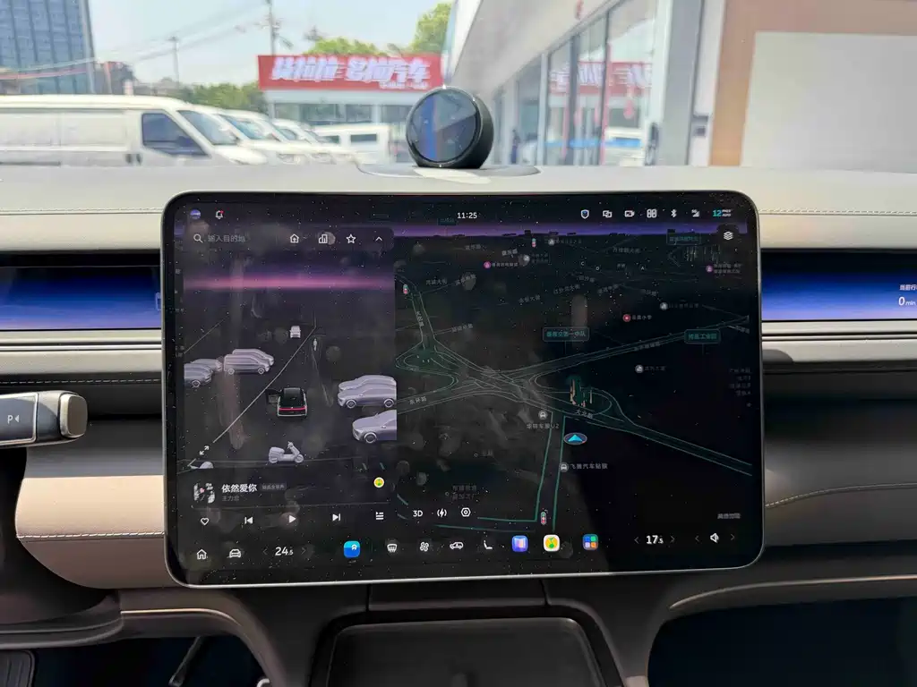 NIO ES8 — миниатюра 23