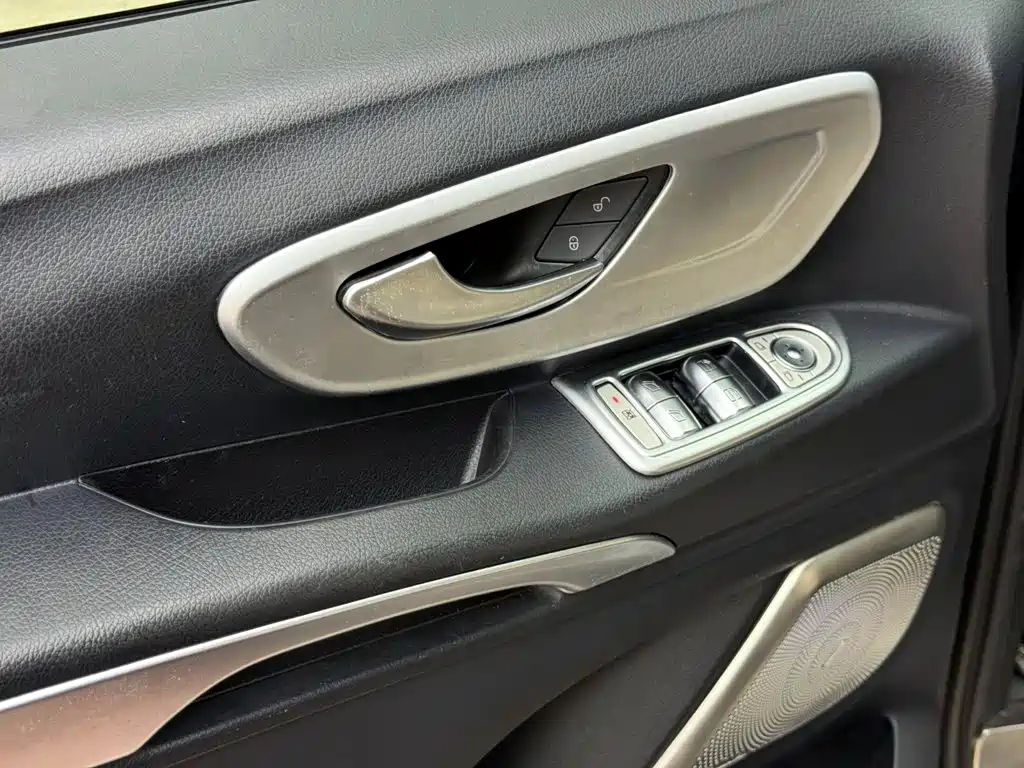 Mercedes-Benz Vito — миниатюра 21