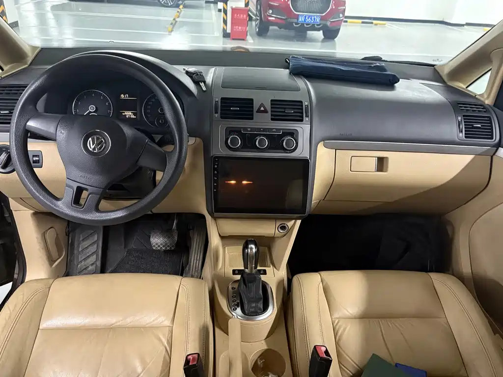 Volkswagen Touran — миниатюра 7