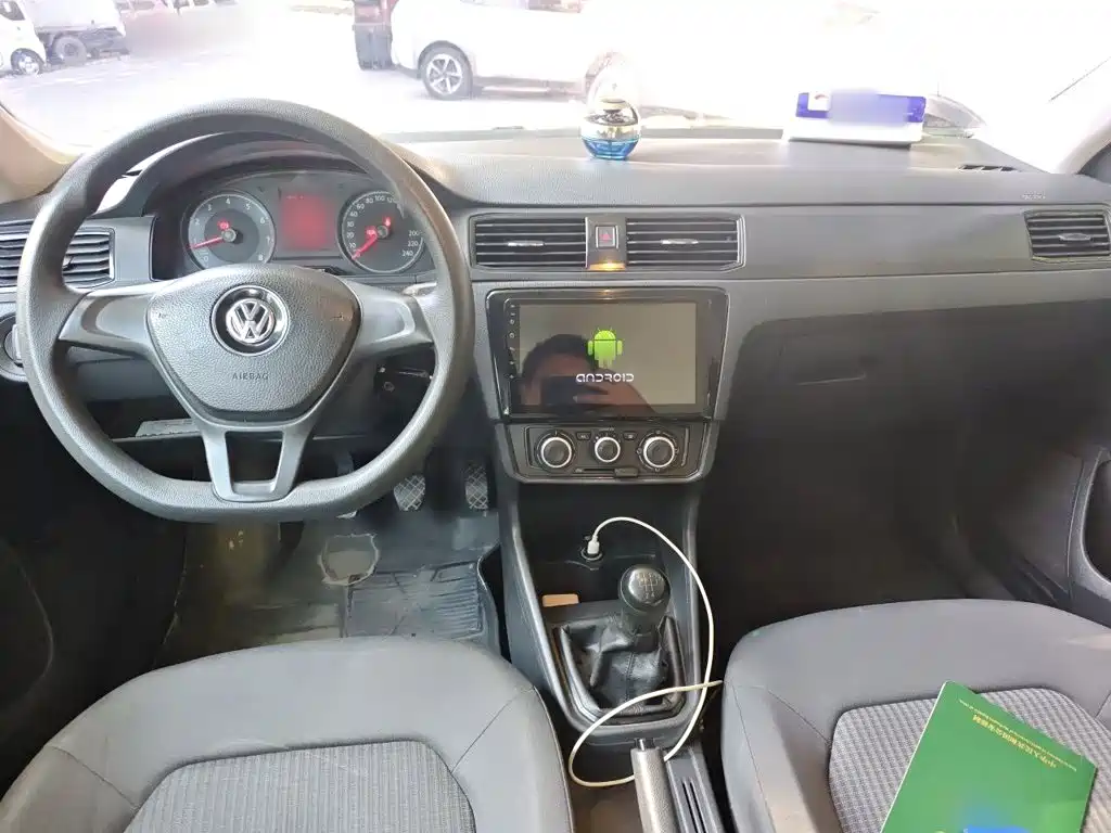 Volkswagen Santana — миниатюра 5