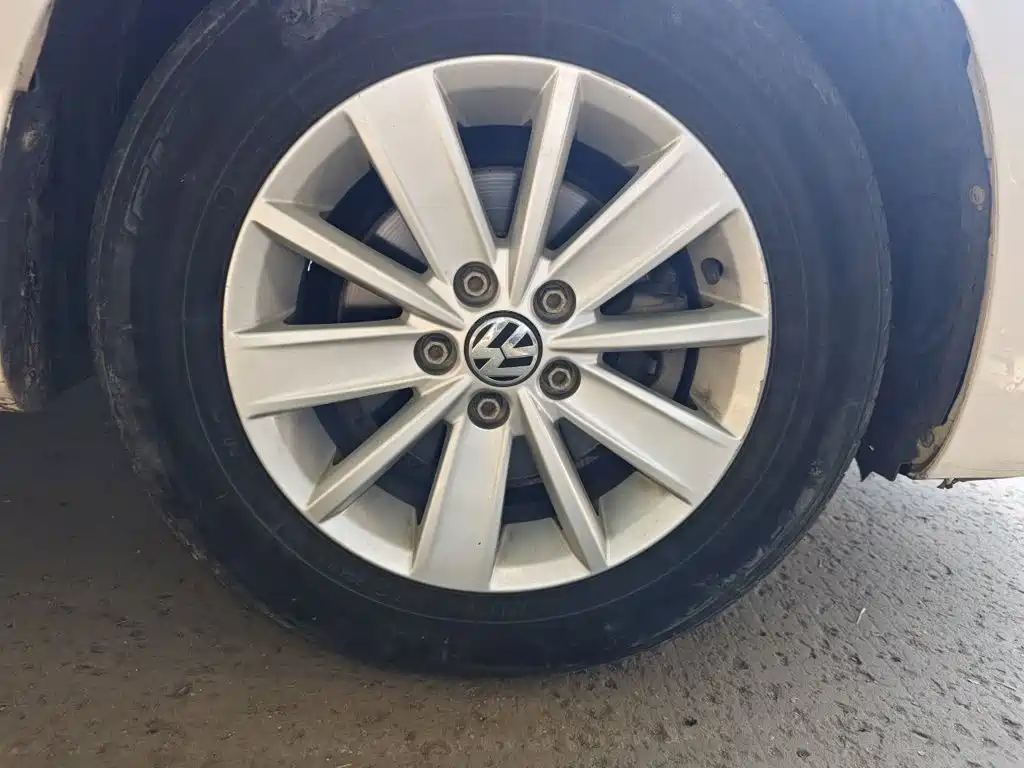 Volkswagen Santana — миниатюра 24