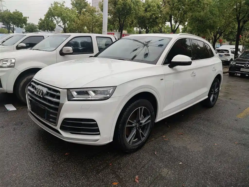 Audi Q5L 2020 40 TFSI Fashion