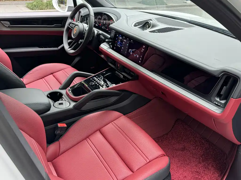 Porsche Cayenne — миниатюра 7