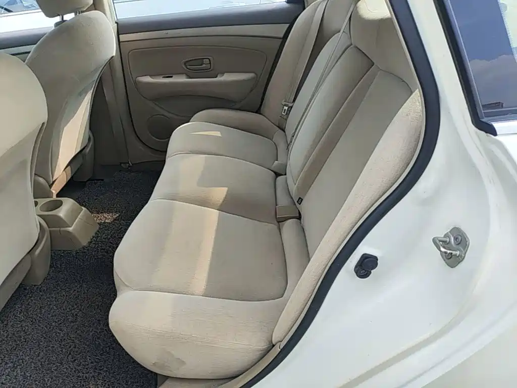 Nissan Sylphy — миниатюра 13