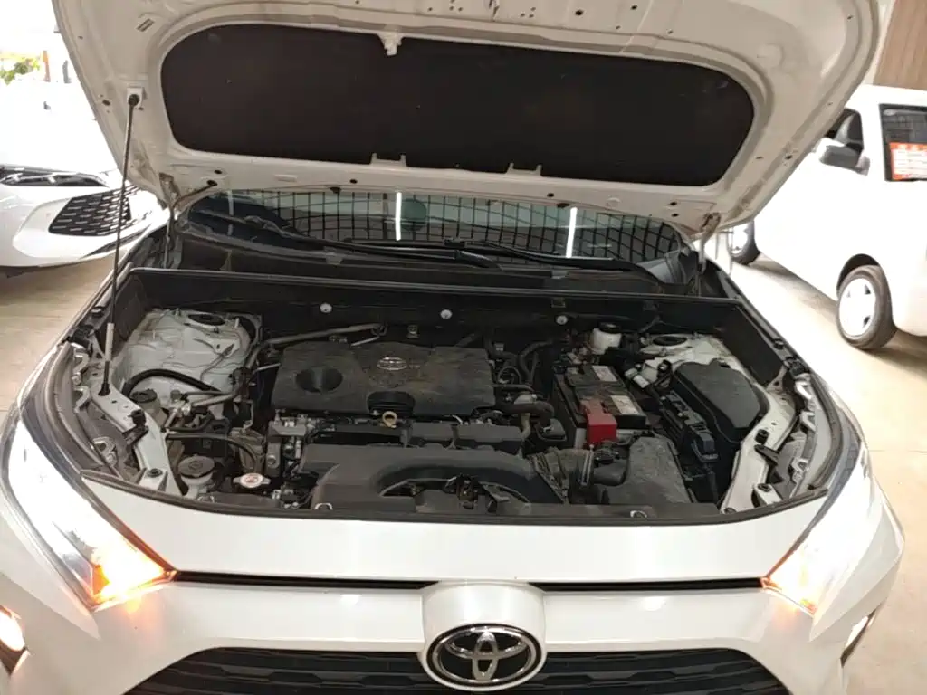 Toyota RAV4 — миниатюра 20