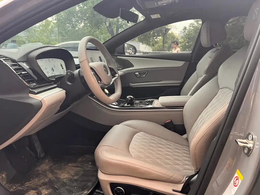 BYD Han 2025 DM-i Smart Drive 125KM