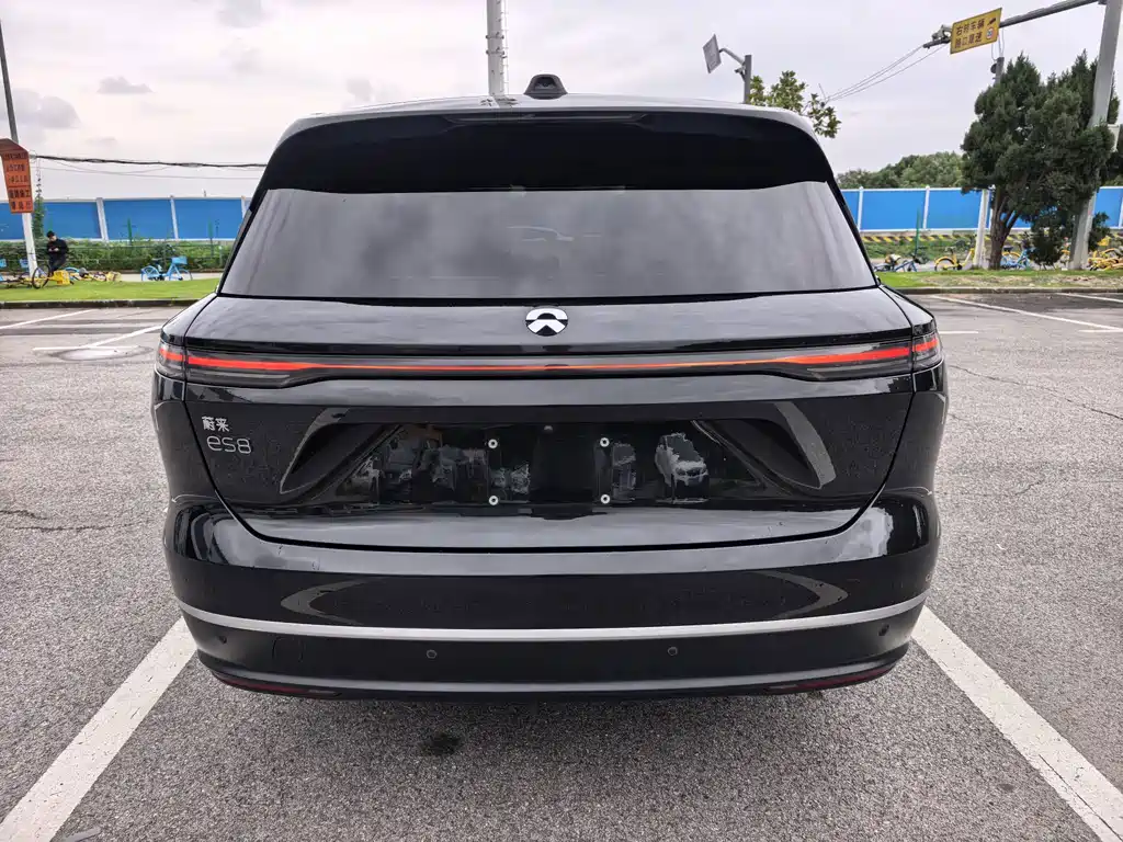 NIO ES8 — миниатюра 6