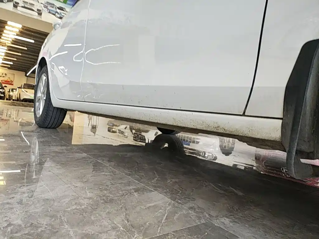 Buick Excelle — миниатюра 21