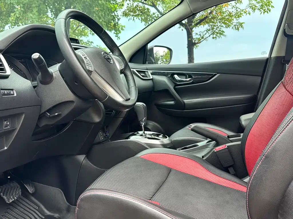 Nissan Qashqai — миниатюра 11