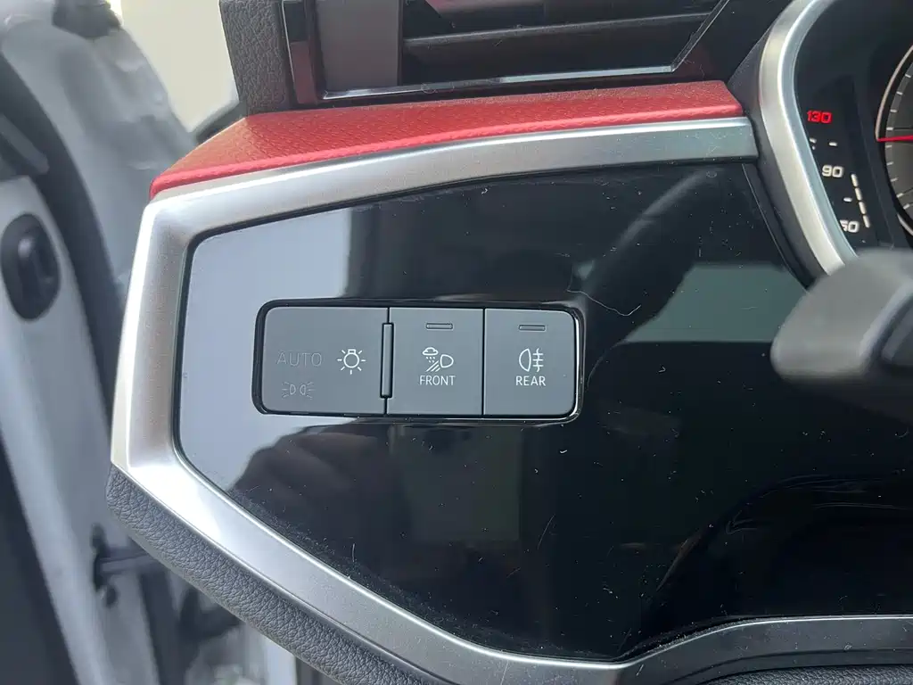 Audi Q3 — миниатюра 10