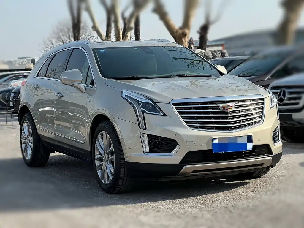 CADILLAC XT5