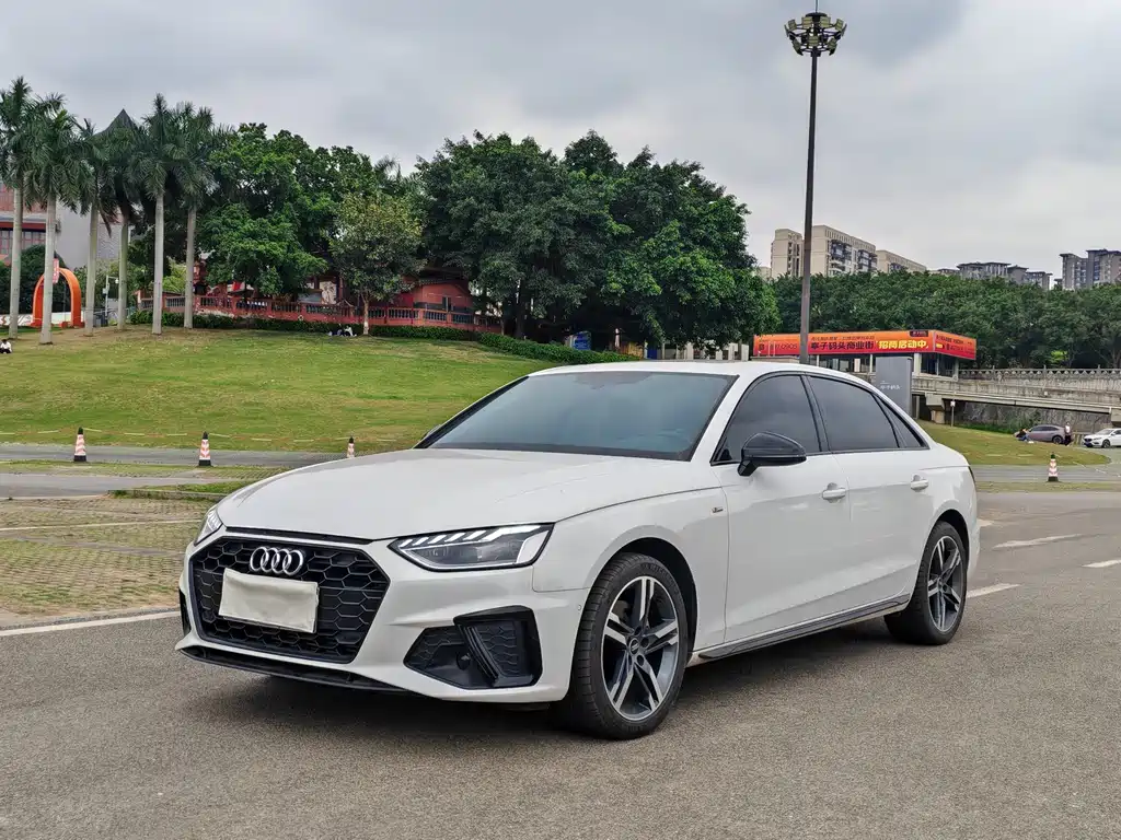 Audi A4L 2023